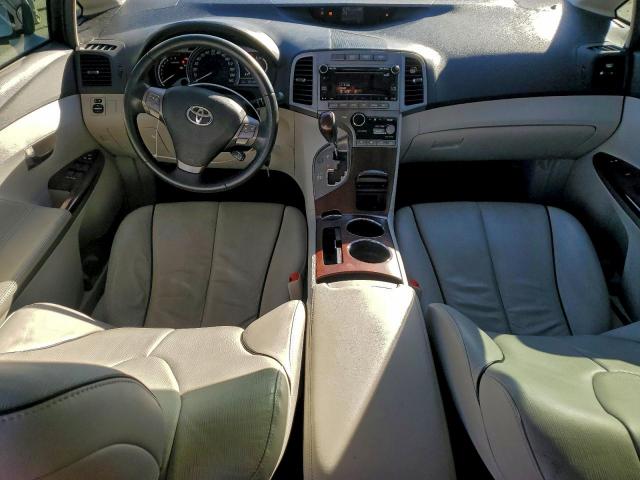 Toyota Venza Image 2