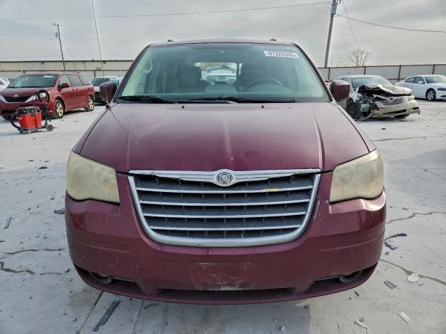 Chrysler Minivan Touring Image 5