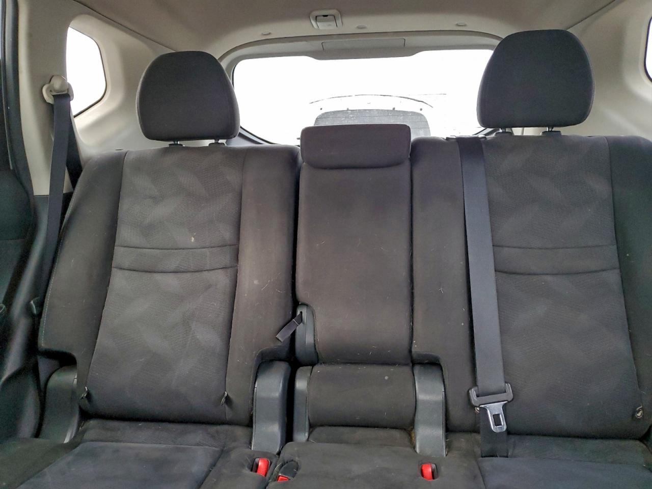 Nissan Rogue S Image 9