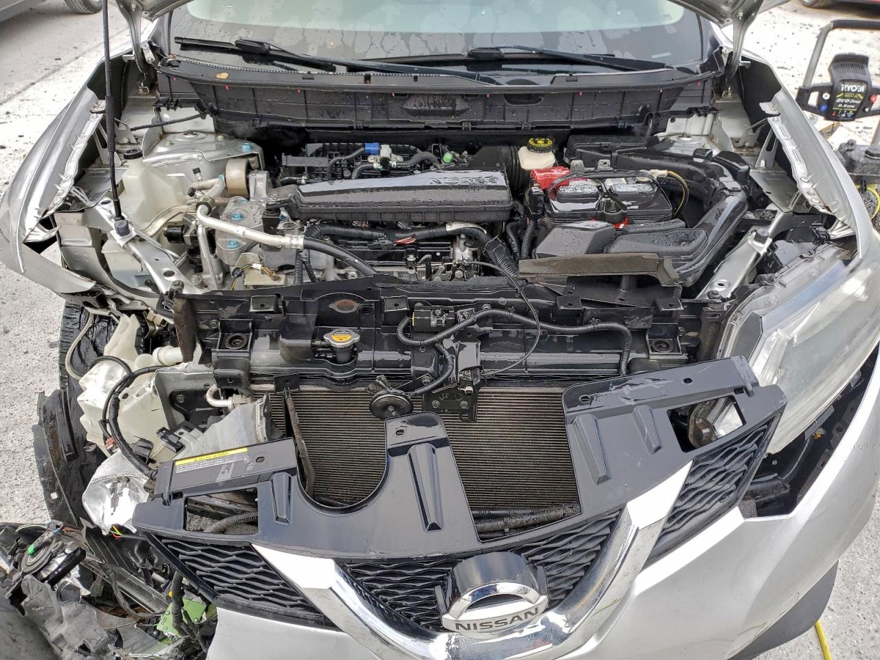 Nissan Rogue S Image 10