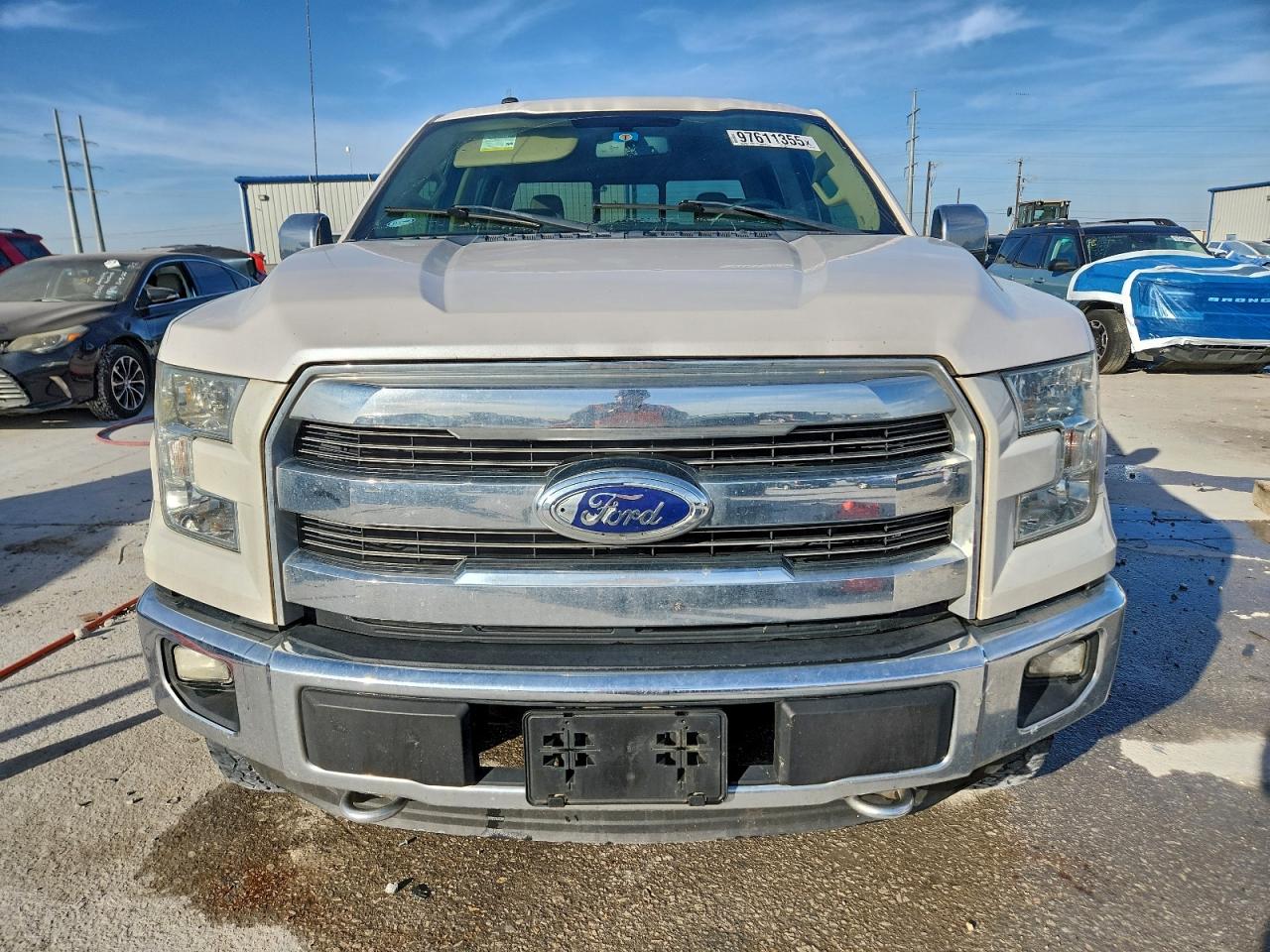 Ford F-150 Supercrew Image 5