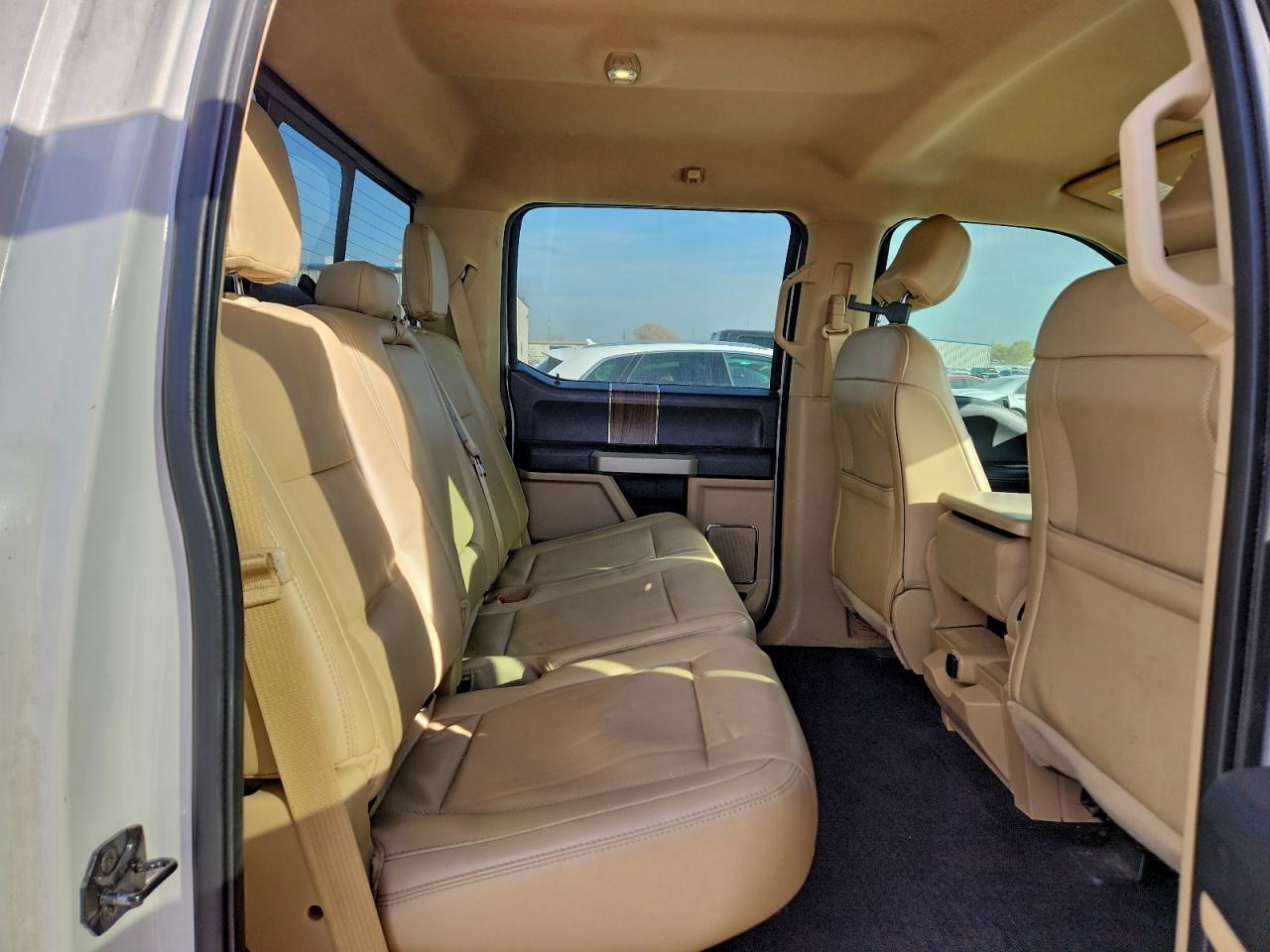 Ford F-150 Supercrew Image 9