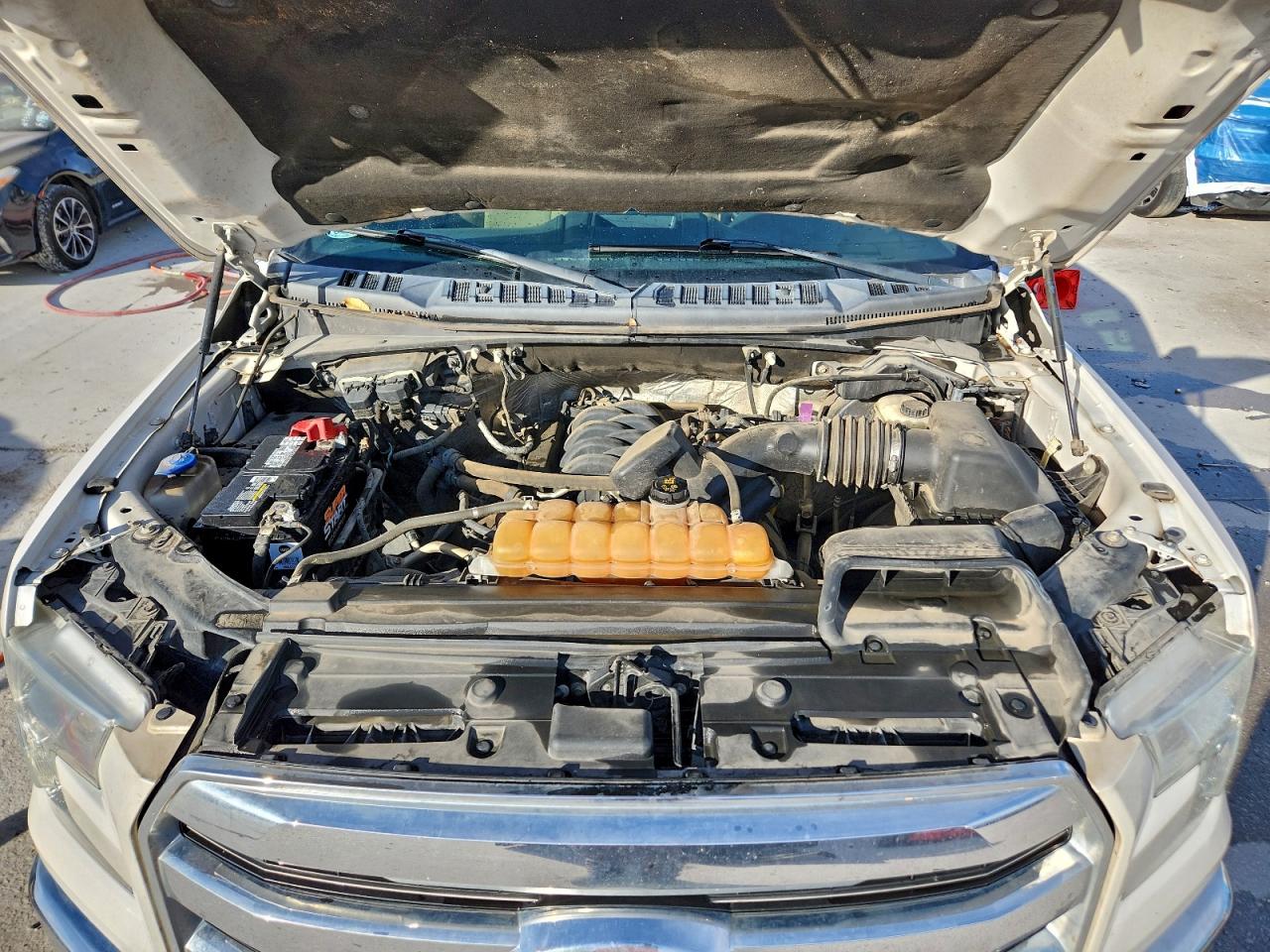 Ford F-150 Supercrew Image 7