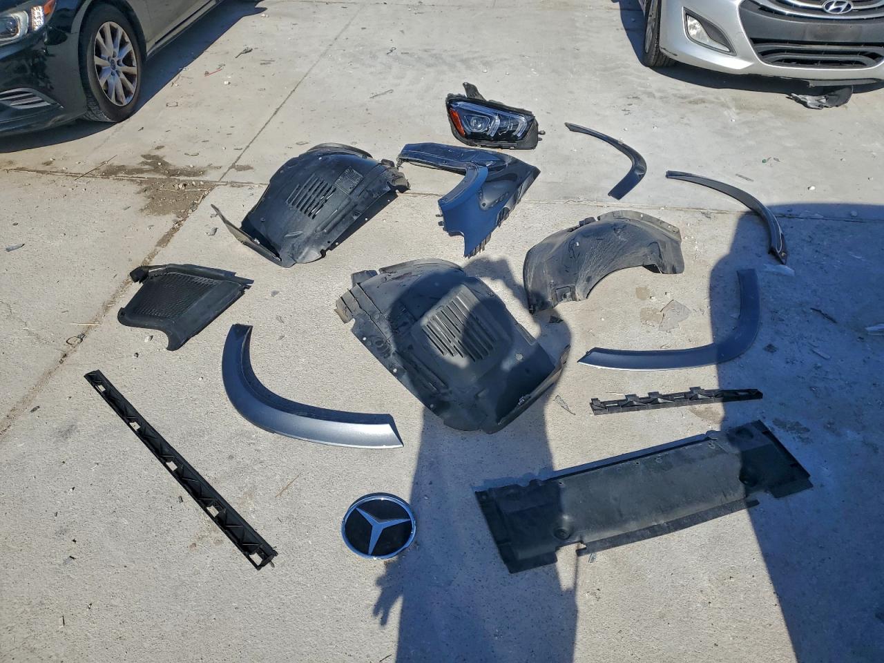 Mercedes-Benz GLE 350 Image 10