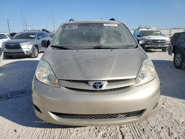 Toyota Sienna Ce Image 13