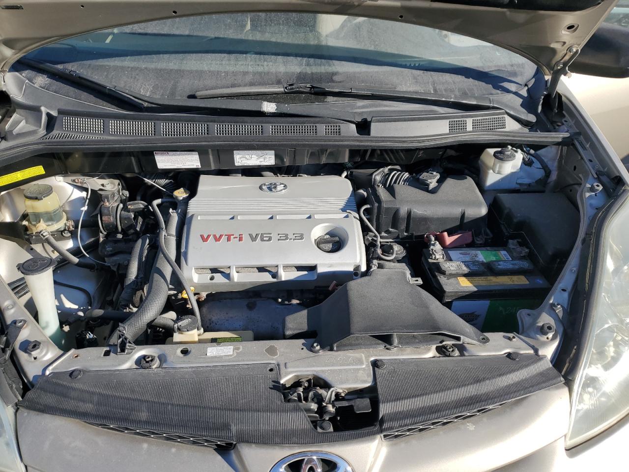 Toyota Sienna Ce Image 12