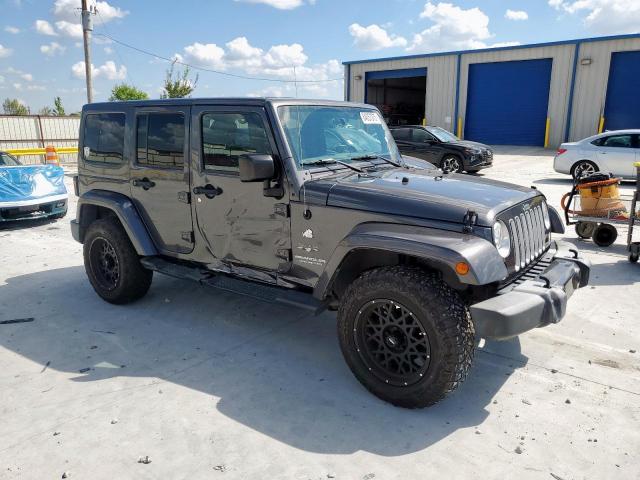 Jeep Wrangler Sahara Image 3