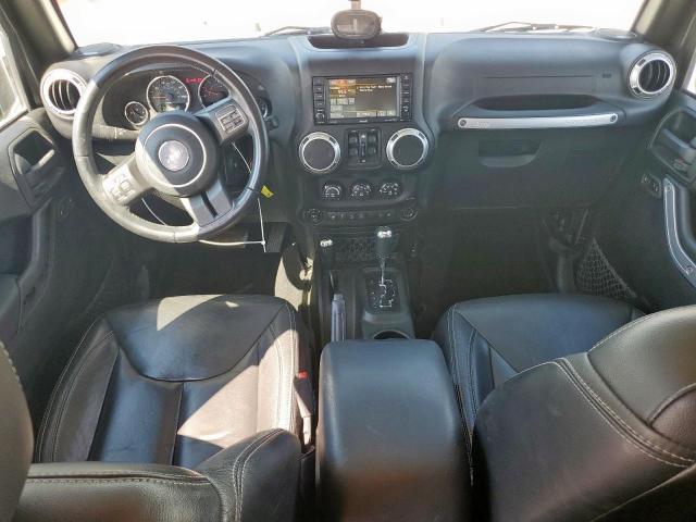 Jeep Wrangler Sahara Image 7