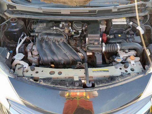 Nissan Versa S Image 8