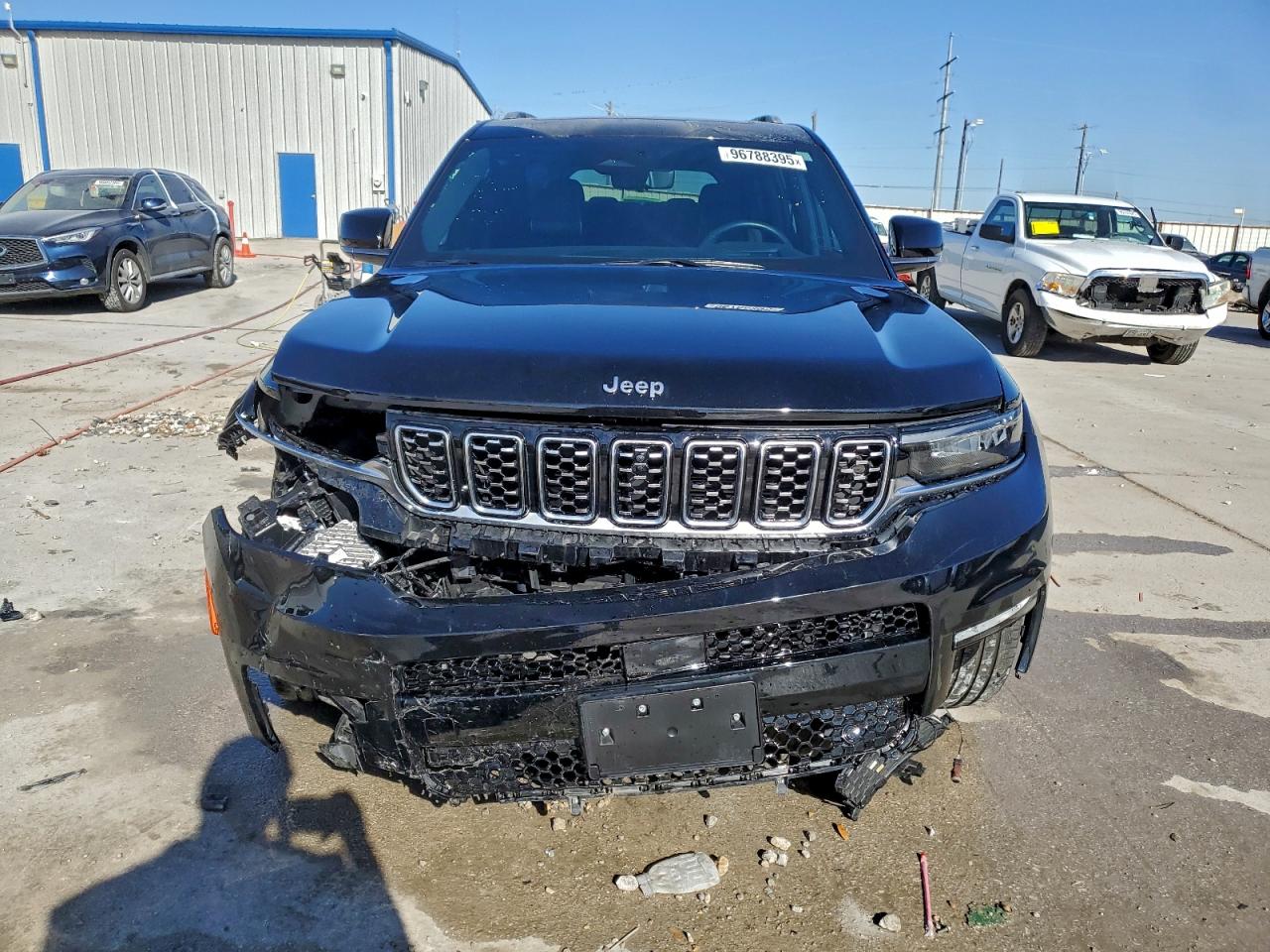 Jeep Grand Cherokee L Summit Image 5