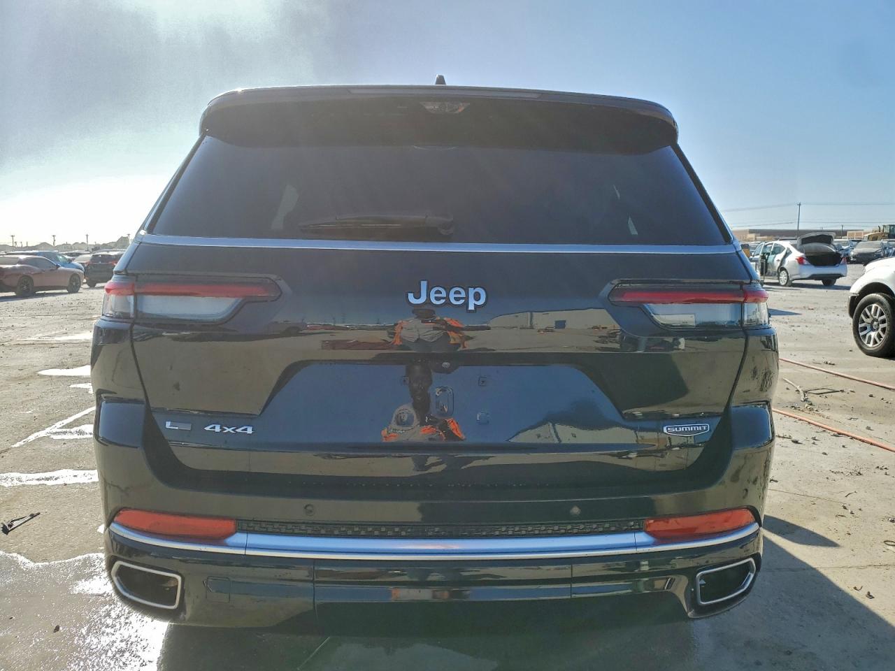 Jeep Grand Cherokee L Summit Image 3