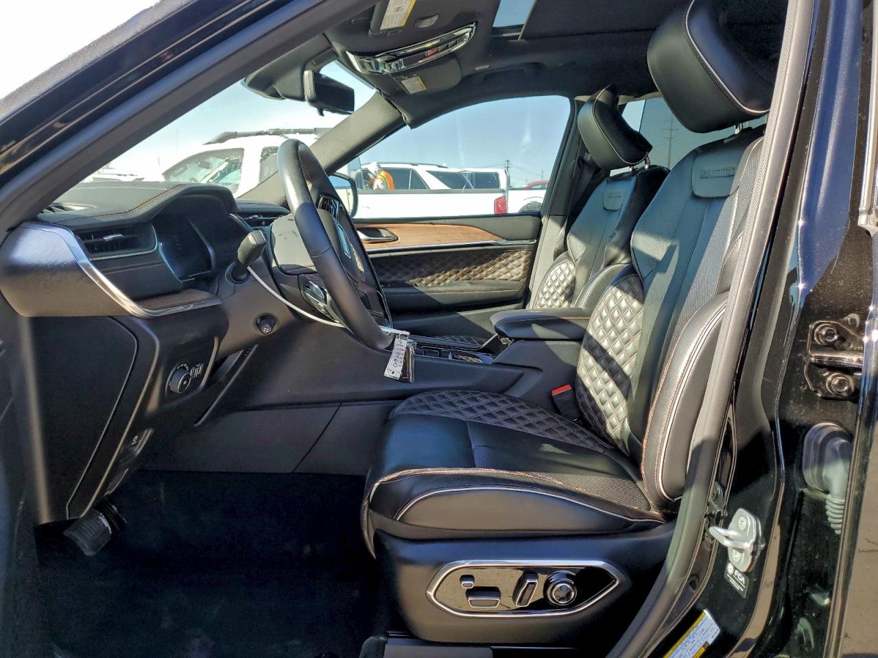 Jeep Grand Cherokee L Summit Image 6