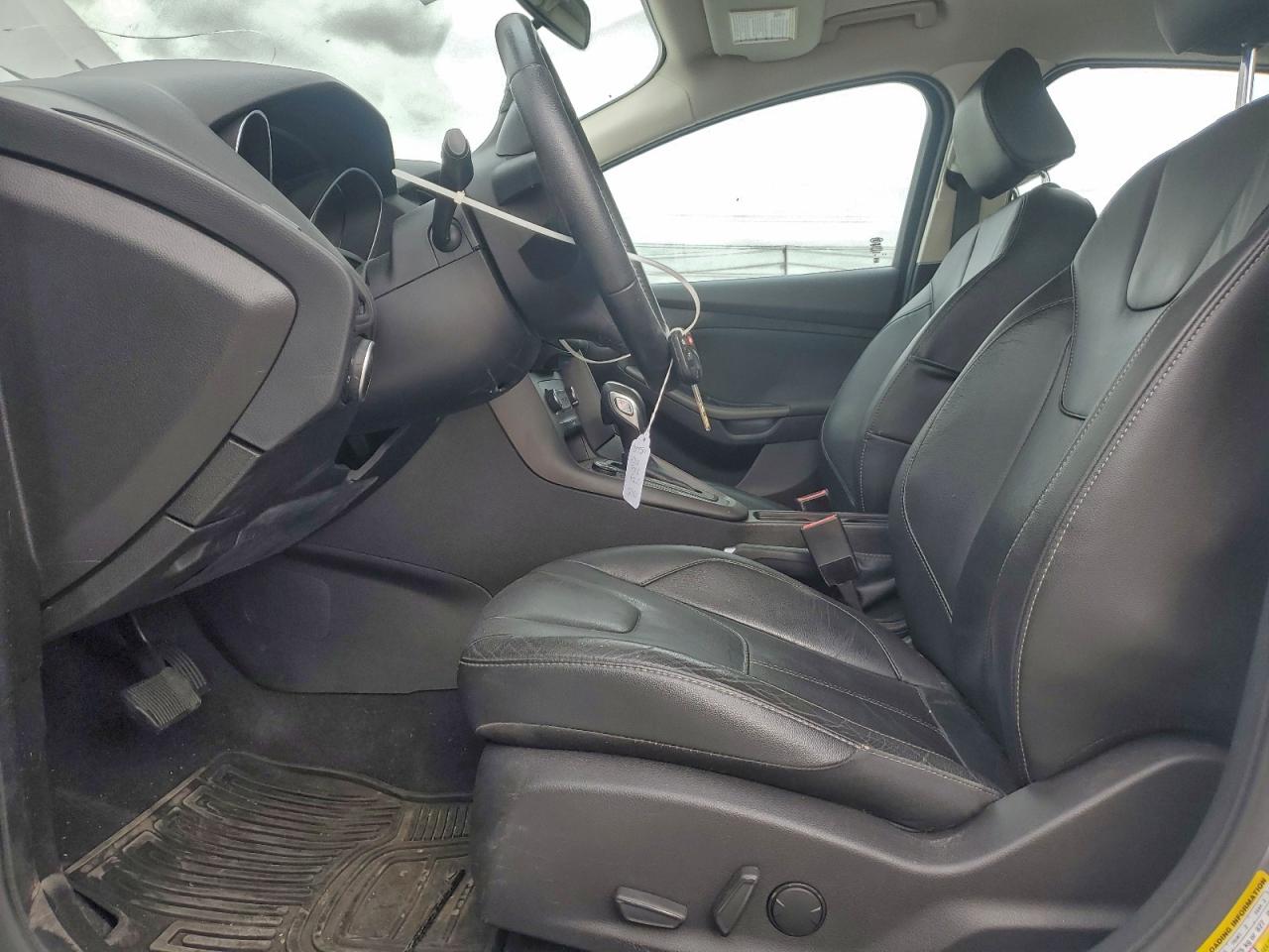 Ford Focus Se Image 12