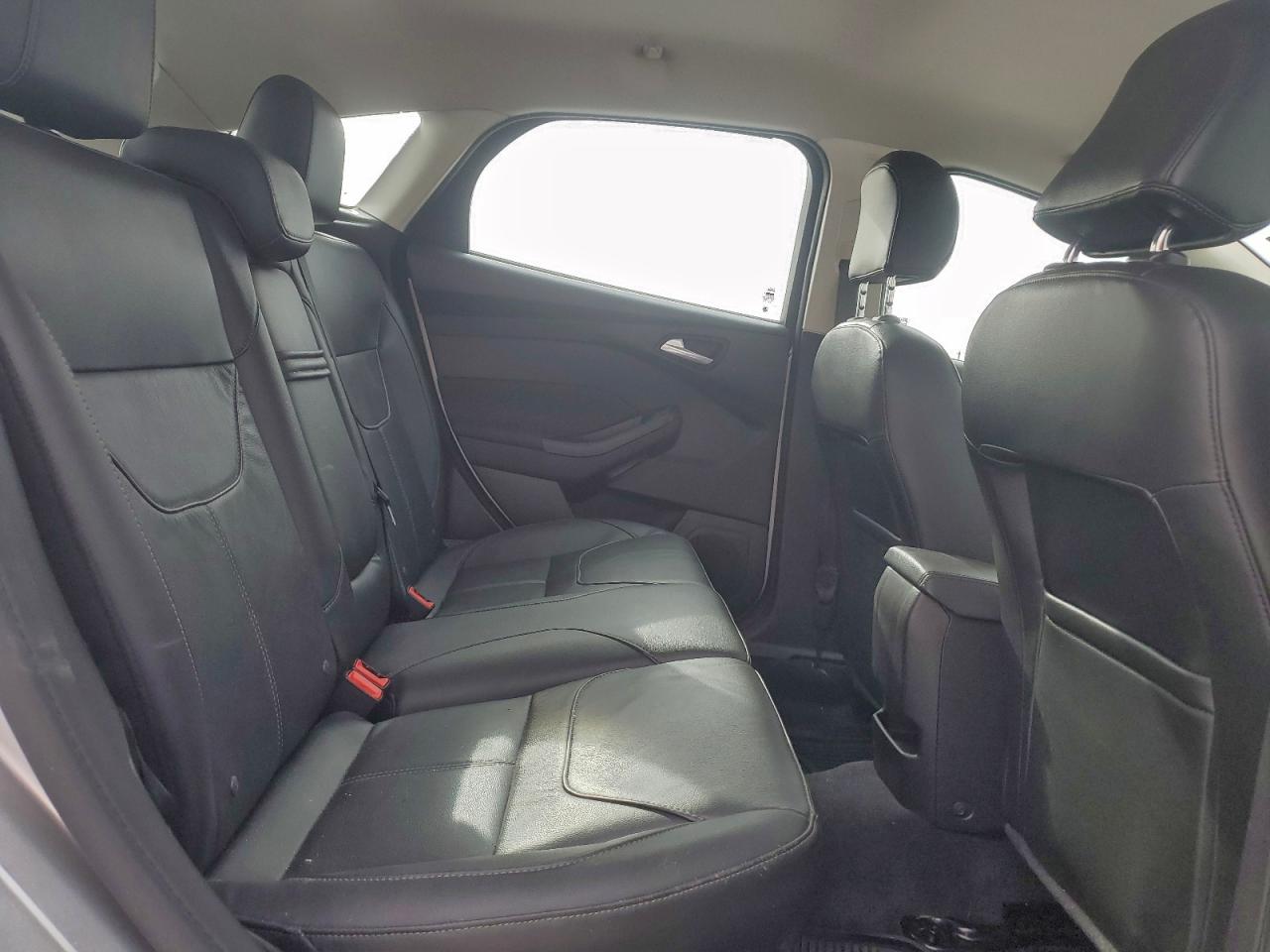 Ford Focus Se Image 6