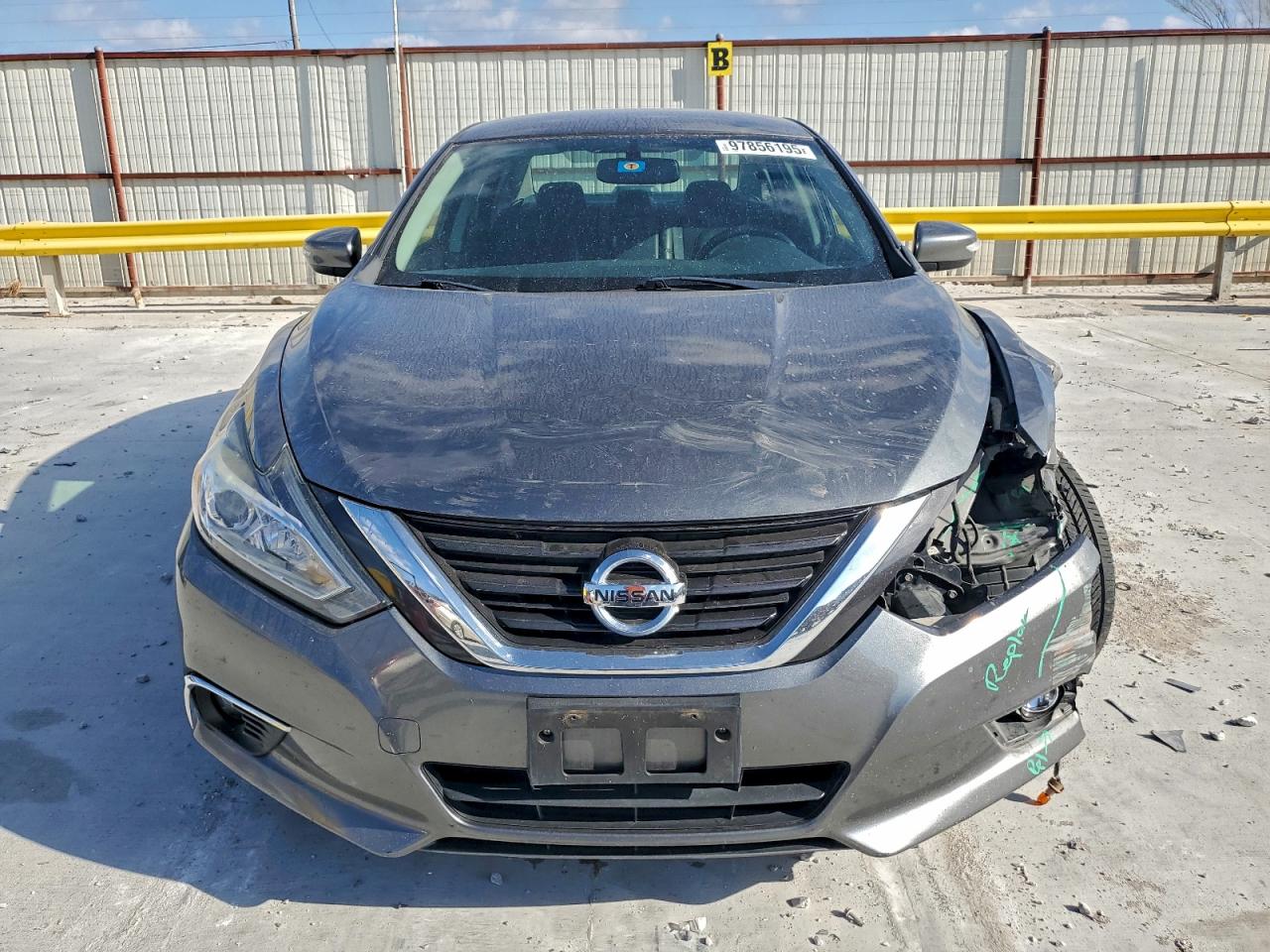 Nissan Altima 2.5 Image 10