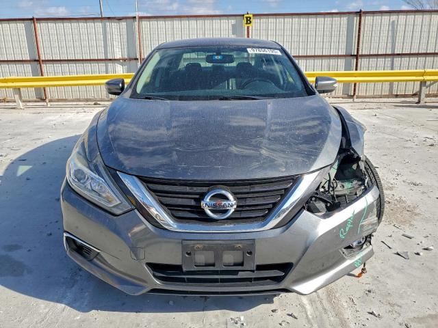Nissan Altima 2.5 Image 10