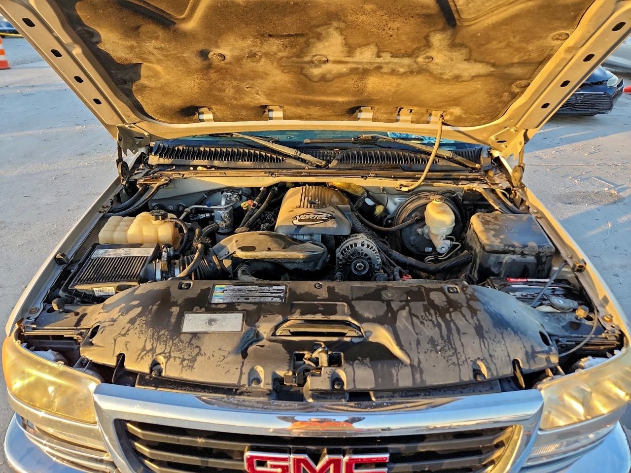 GMC Sierra K1500 Image 9