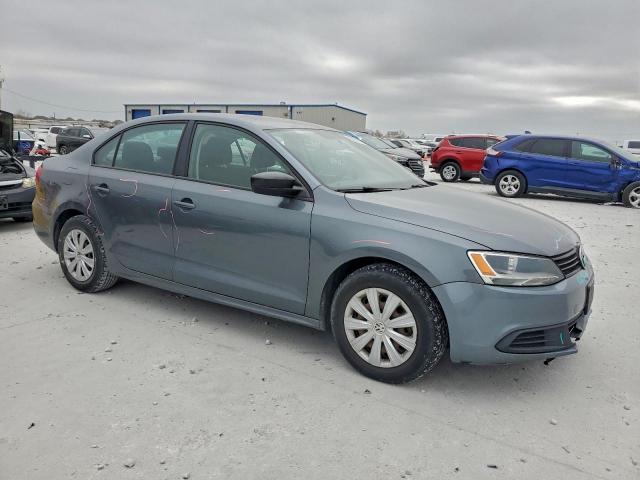 Volkswagen Jetta Base Image 2