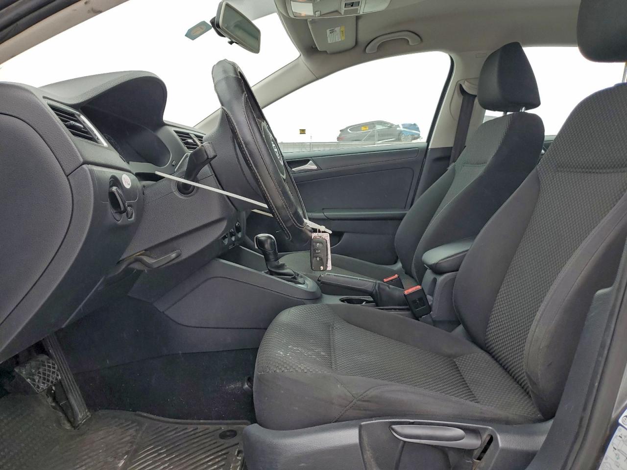 Volkswagen Jetta Base Image 8