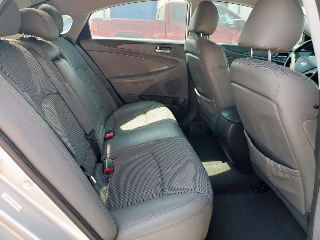 Hyundai SONATA Se Image 10