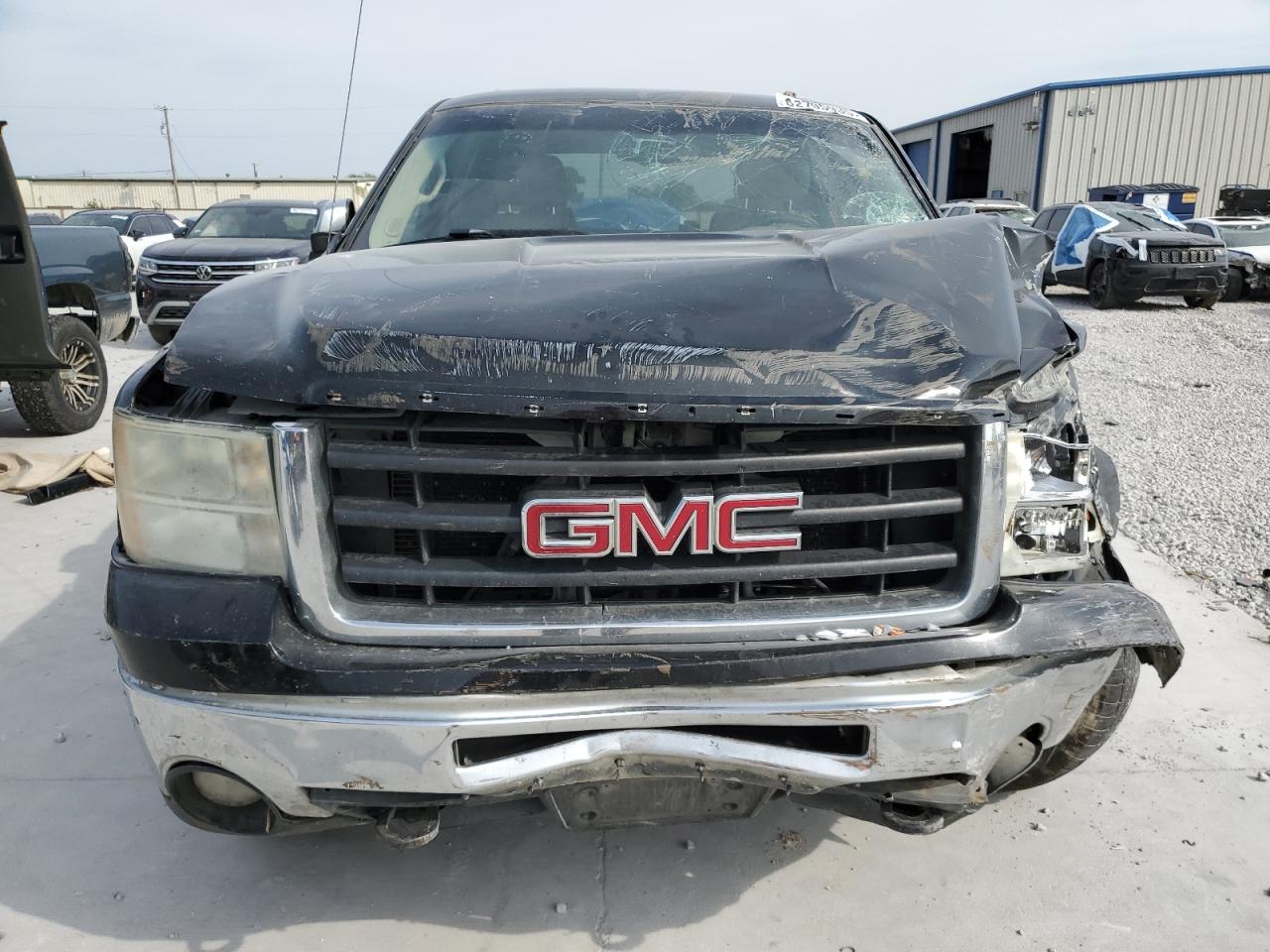 GMC Sierra K1500 Sle Image 9