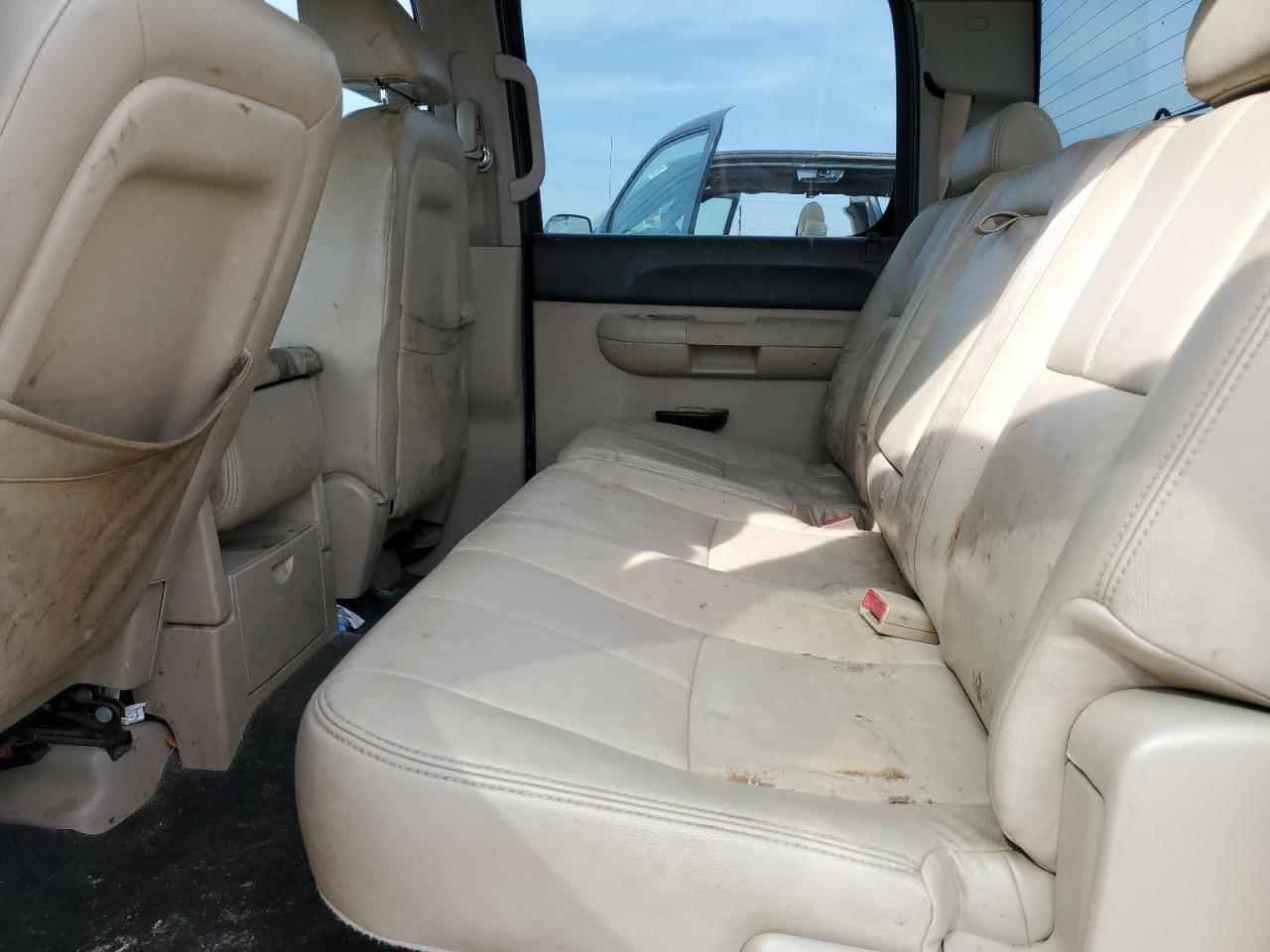 GMC Sierra K1500 Sle Image 3