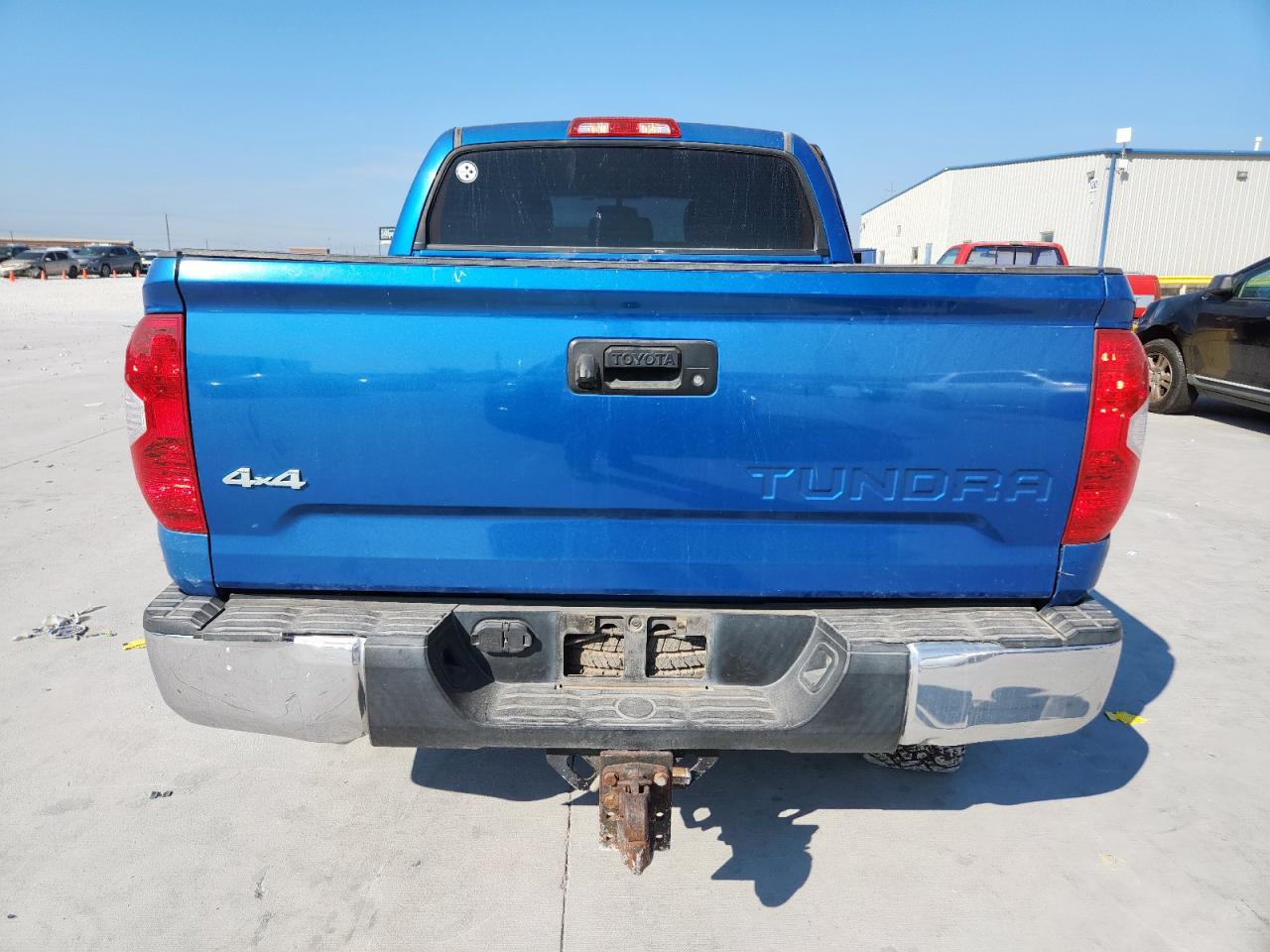 Toyota Tundra Crewmax Limited Image 11