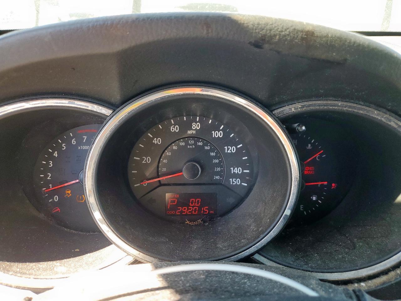 Kia Sorento Base Image 10