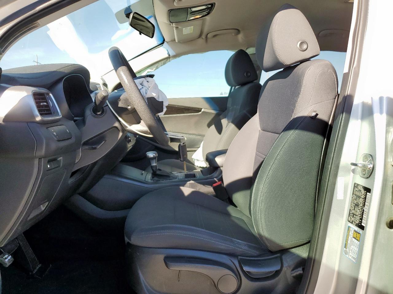 Kia Sorento L Image 8