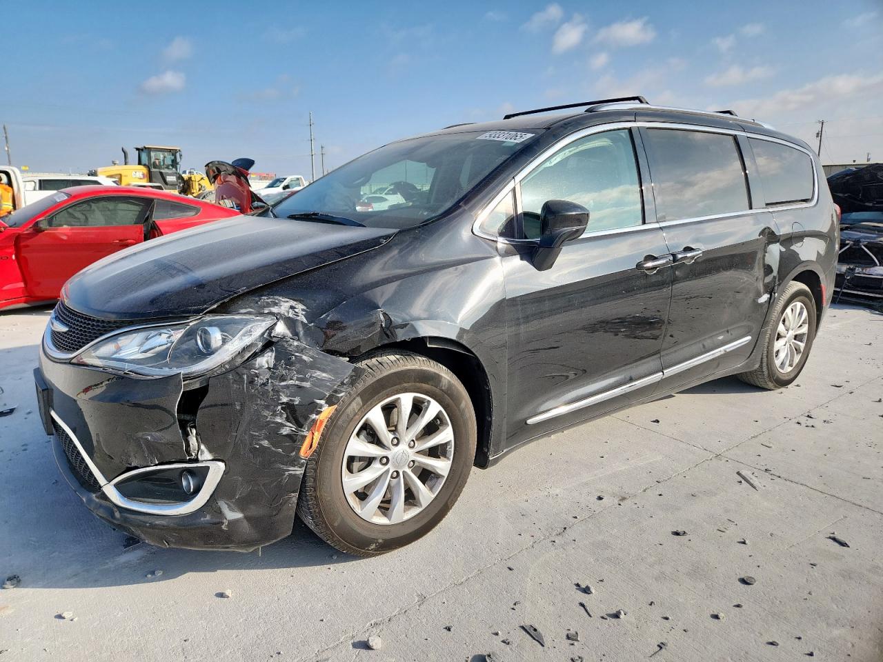 Chrysler Pacifica Touring L Image 1