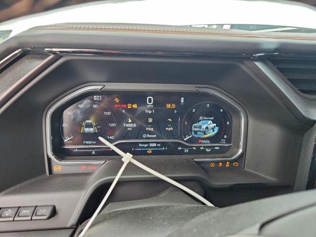 GMC Sierra K2500 At4 Image 9