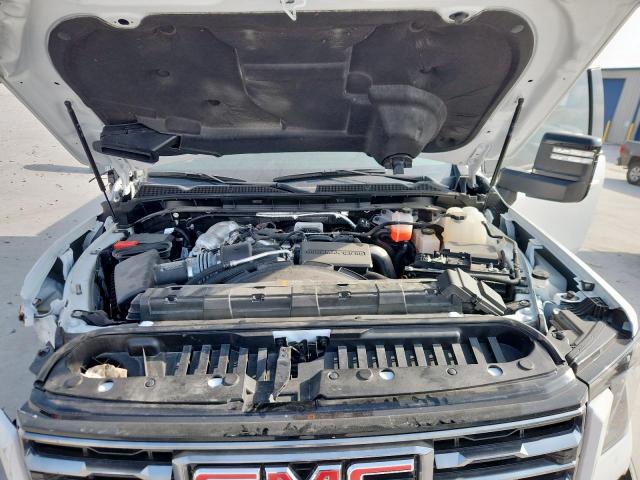 GMC Sierra K2500 At4 Image 7