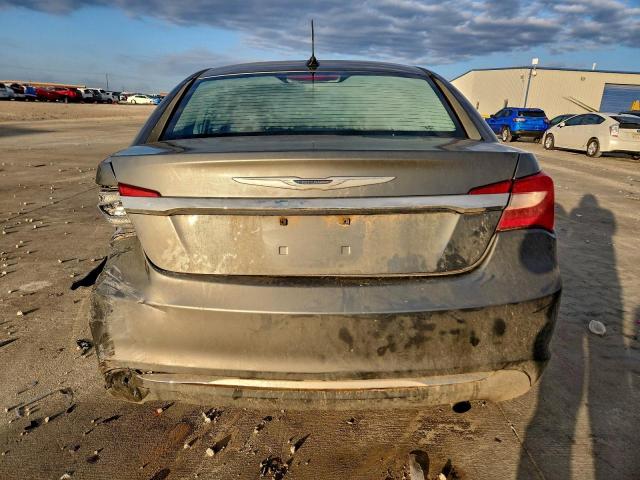 Chrysler 200 Lx Image 7