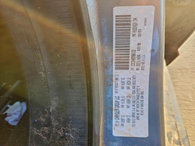 Chrysler 200 Lx Image 8