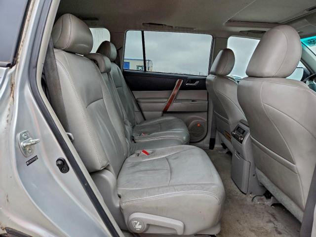 Toyota Highlander Limited Image 13