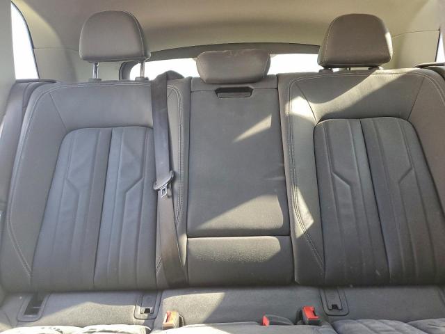 Audi e-tron Premium Image 7