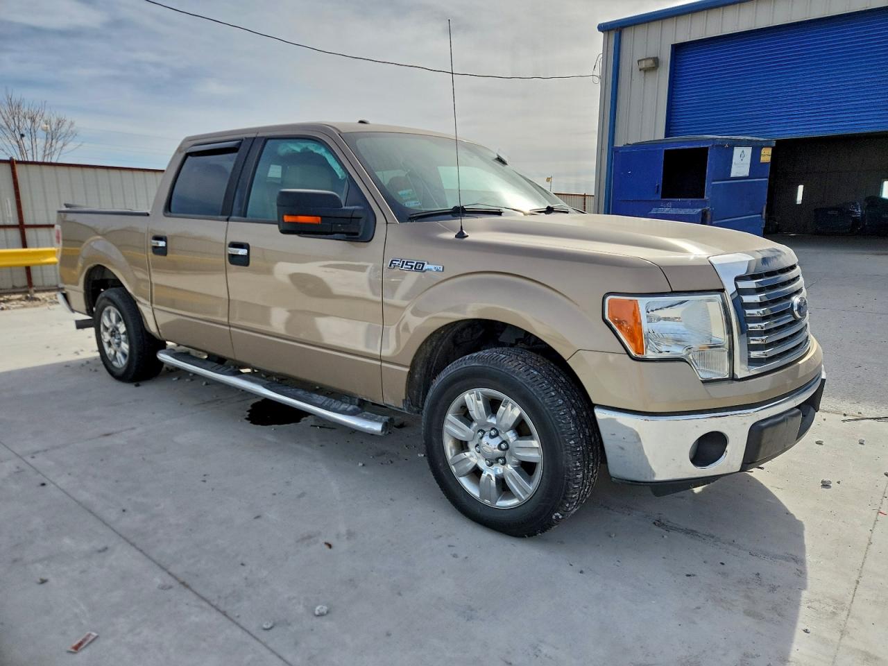 Ford F-150 Supercrew Image 4