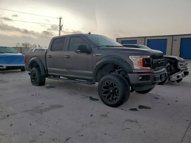 Ford F-150 Supercrew Image 11