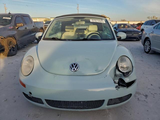 Volkswagen Beetle Image 3