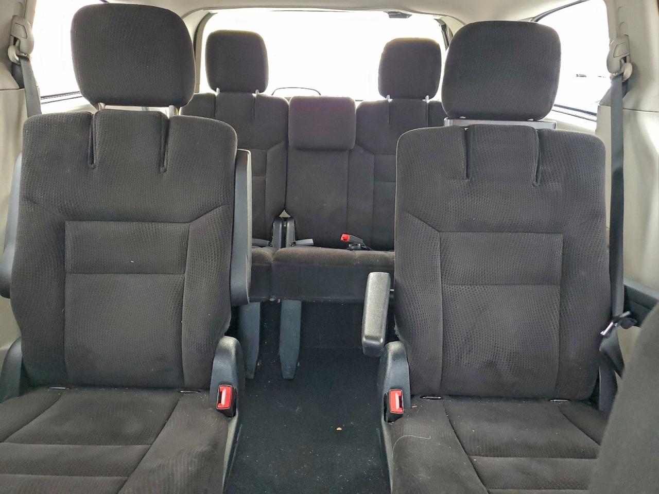 Dodge Caravan Sxt Image 3