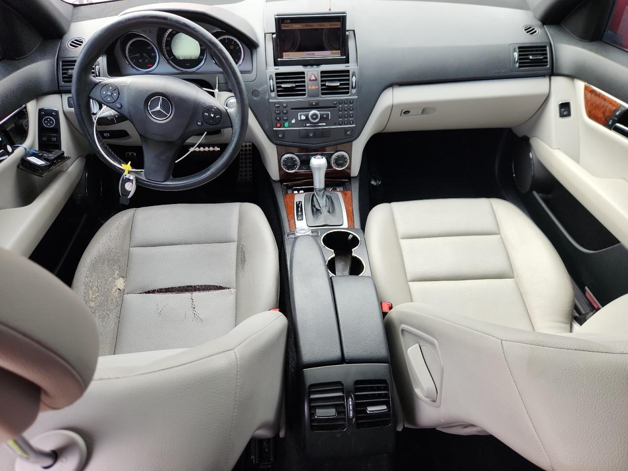 Mercedes-Benz C-Class 300 4matic Image 8