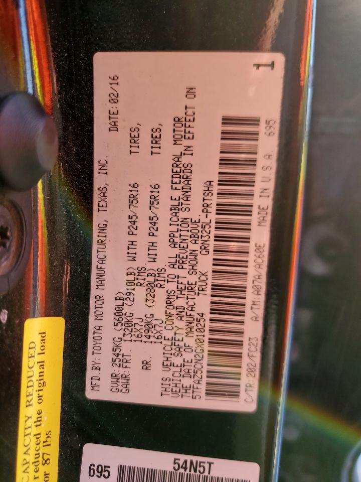 Toyota Tacoma Double Cab Image 3