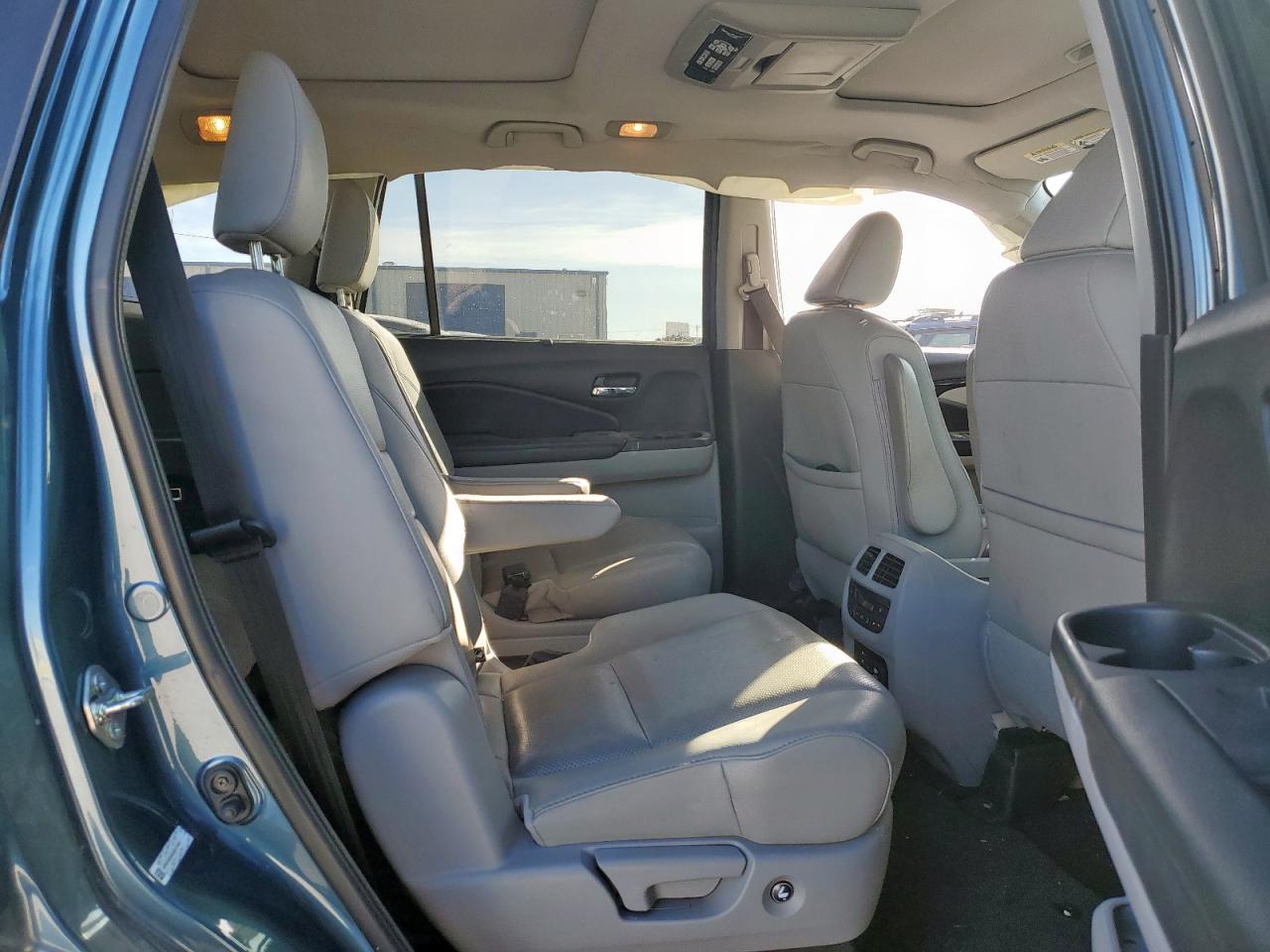 Honda Pilot Elite Image 4