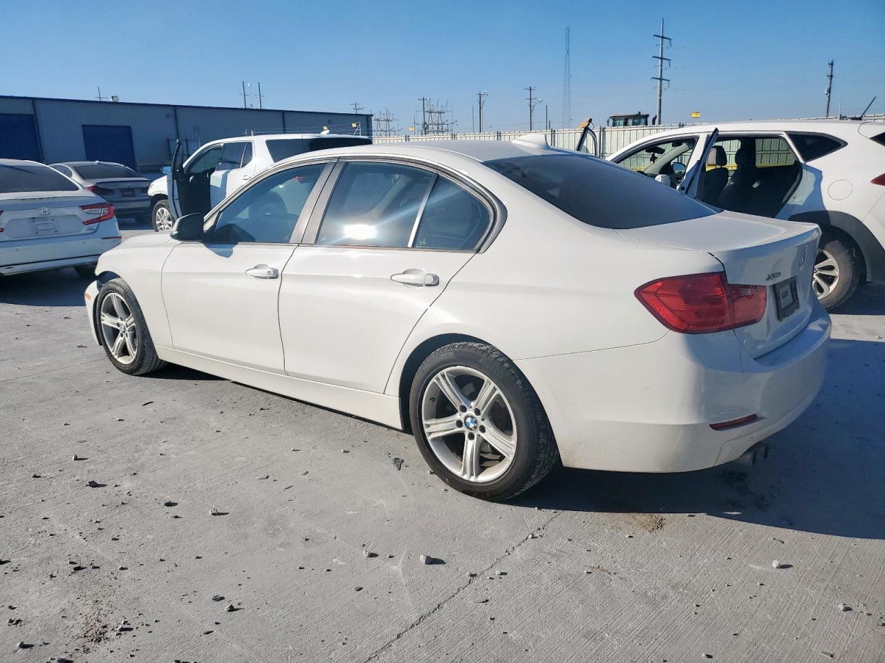 BMW 3 Series Xi Image 8