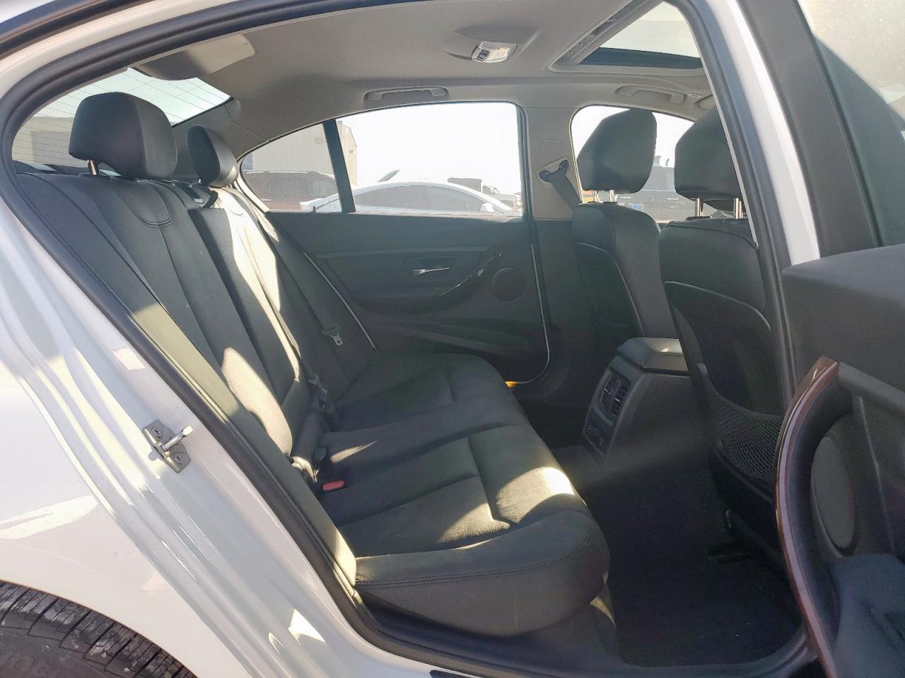 BMW 3 Series Xi Image 7