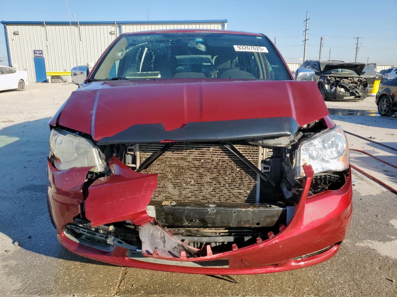 Chrysler Minivan Touring L Image 4