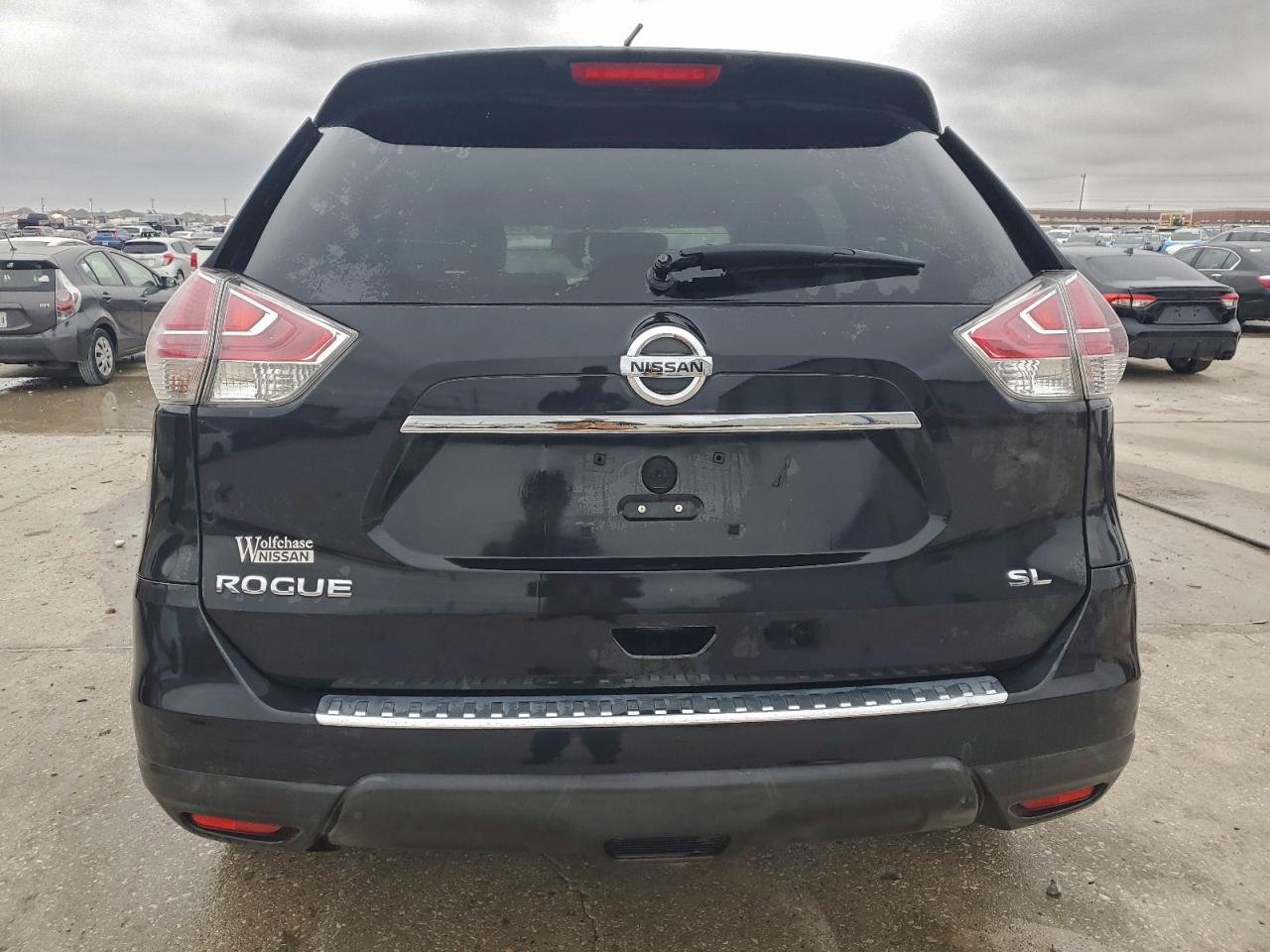 Nissan Rogue S Image 3