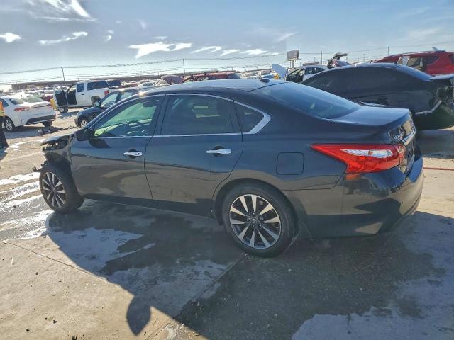 Nissan Altima 2.5 Image 3