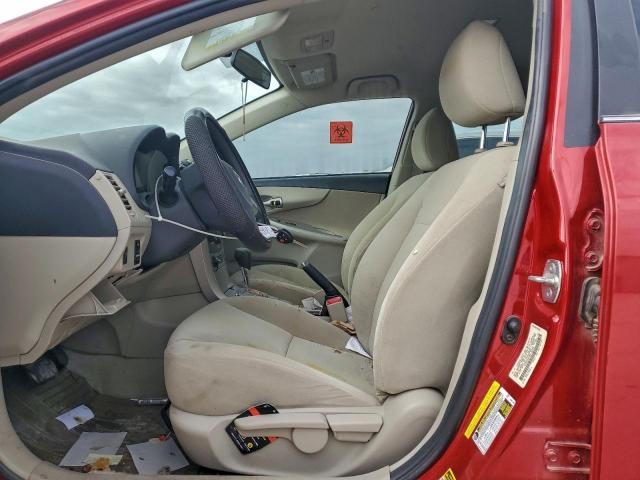 Toyota Corolla Base Image 8