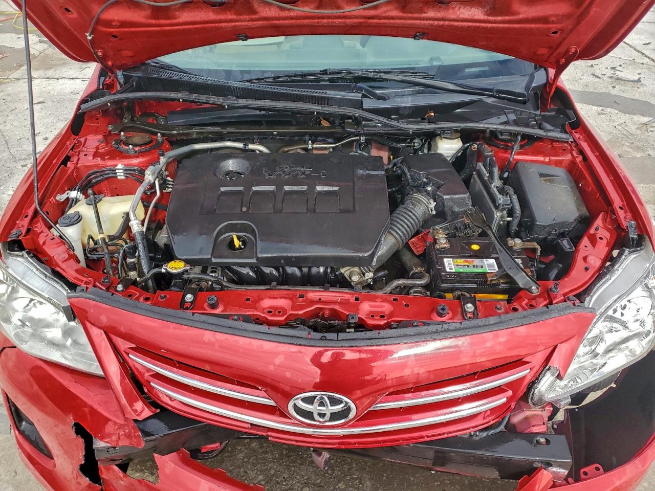 Toyota Corolla Base Image 11